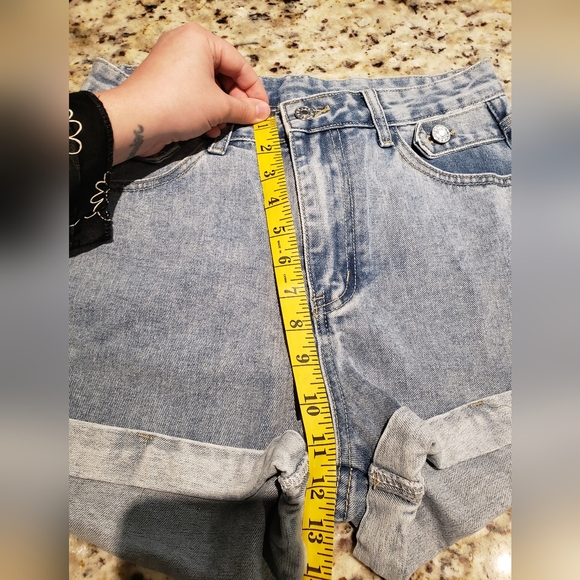 🧑‍🎄10/10🧑‍🎄Shein shorts - Picture 9 of 10